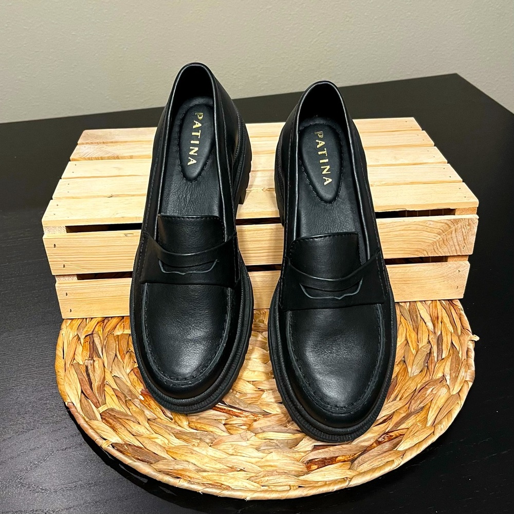 *RARE* PLG/Patina Women's Zoe Chunky Loafer | Black, Size 7